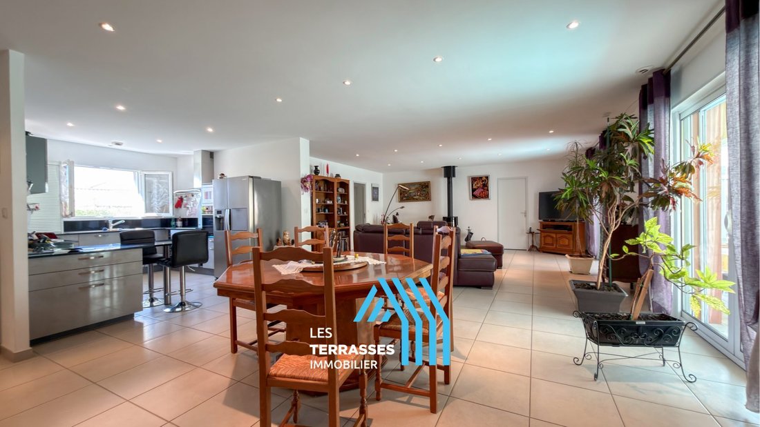 Villa in Ville-Basse, Montelimar, France 4 - 17761382