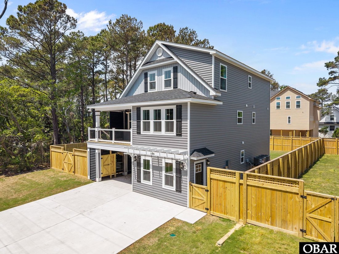 House in Kill Devil Hills, North Carolina, United States 2 - 17757609