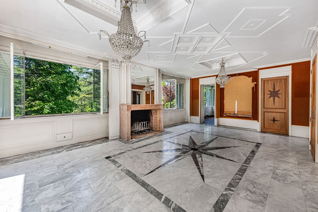 Villa in Curis-au-Mont-d'Or, Auvergne-Rhône-Alpes, France 2 - 17756496