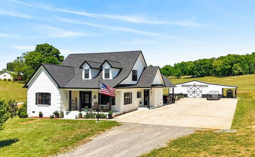 House in Hartsville, Tennessee, United States 1