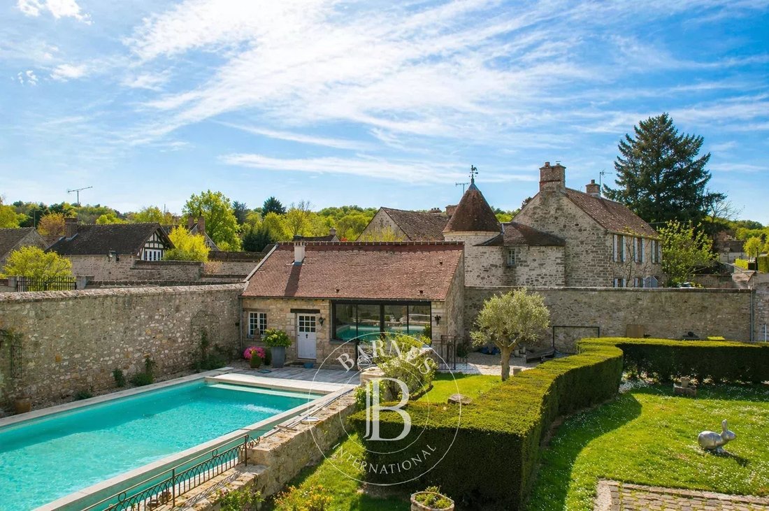 Estate in Courances, Ile-de-France, France 3 - 17757159