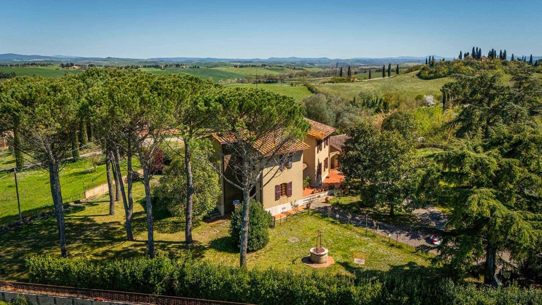 Villa in Siena, Tuscany, Italy 4 - 17760239