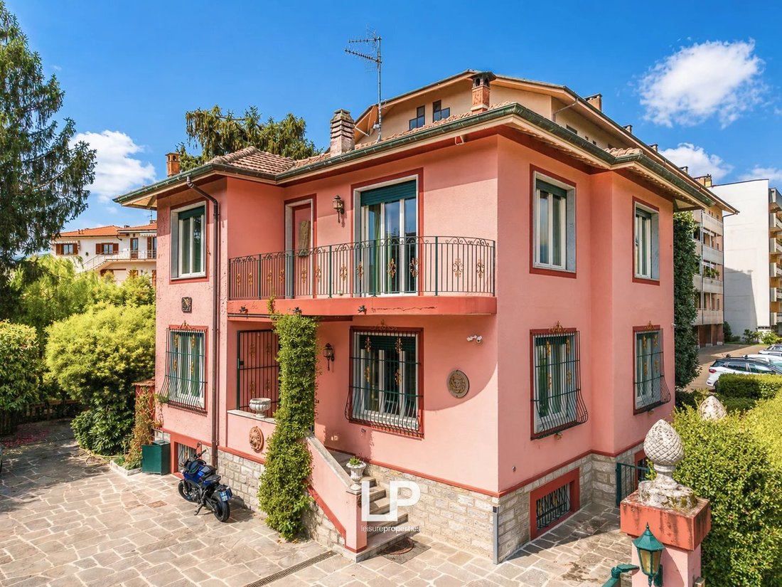 Villa in Verbania, Piedmont, Italy 2 - 17757158