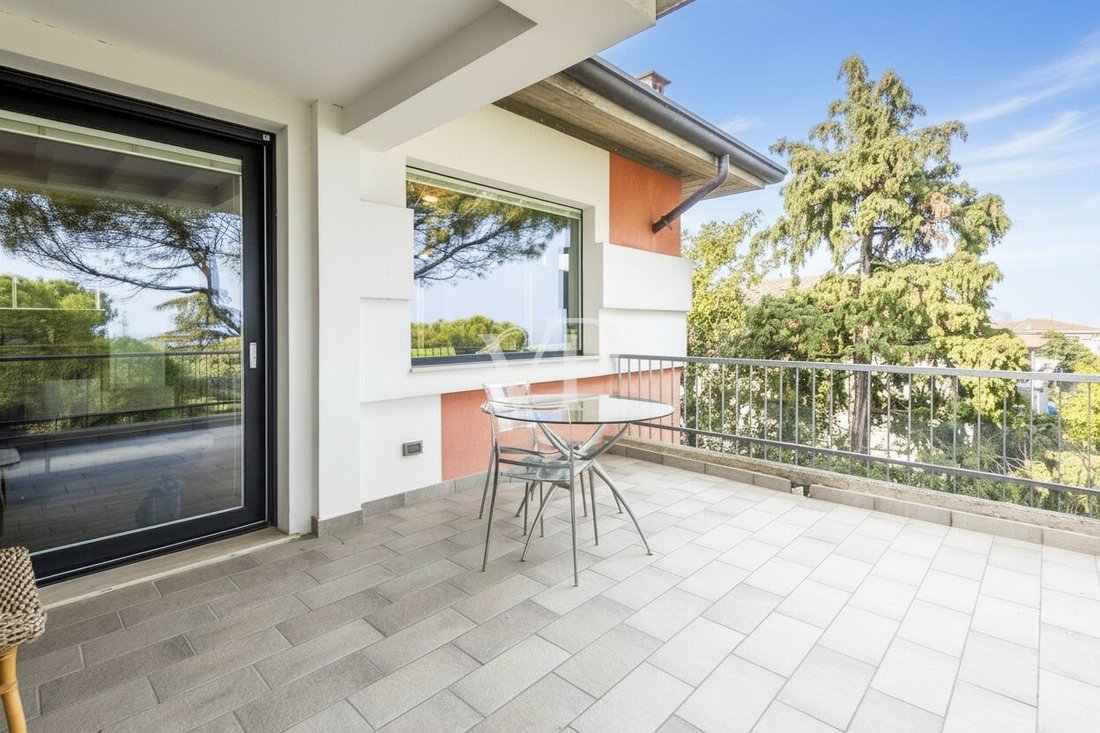 Penthouse in Historic Center, Desenzano del Garda, Lombardy 5 - 17757090