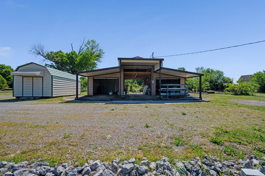 House in Lebanon, Tennessee, United States 2 - 17758936