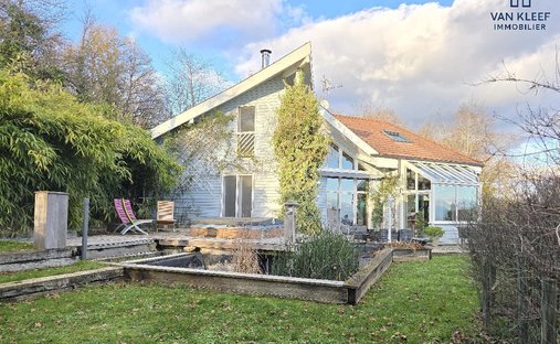 House in Échenevex, Auvergne-Rhône-Alpes, France 1
