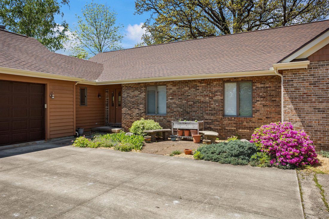 House in Mahomet, Illinois, United States 5 - 17759353