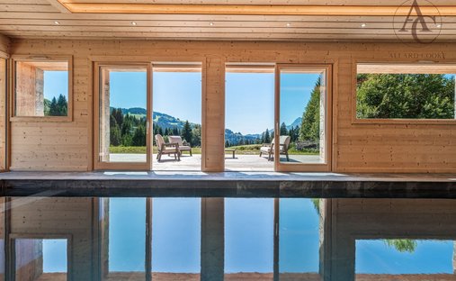 Chalet in Notre-Dame-de-Bellecombe, Auvergne-Rhône-Alpes, France 1