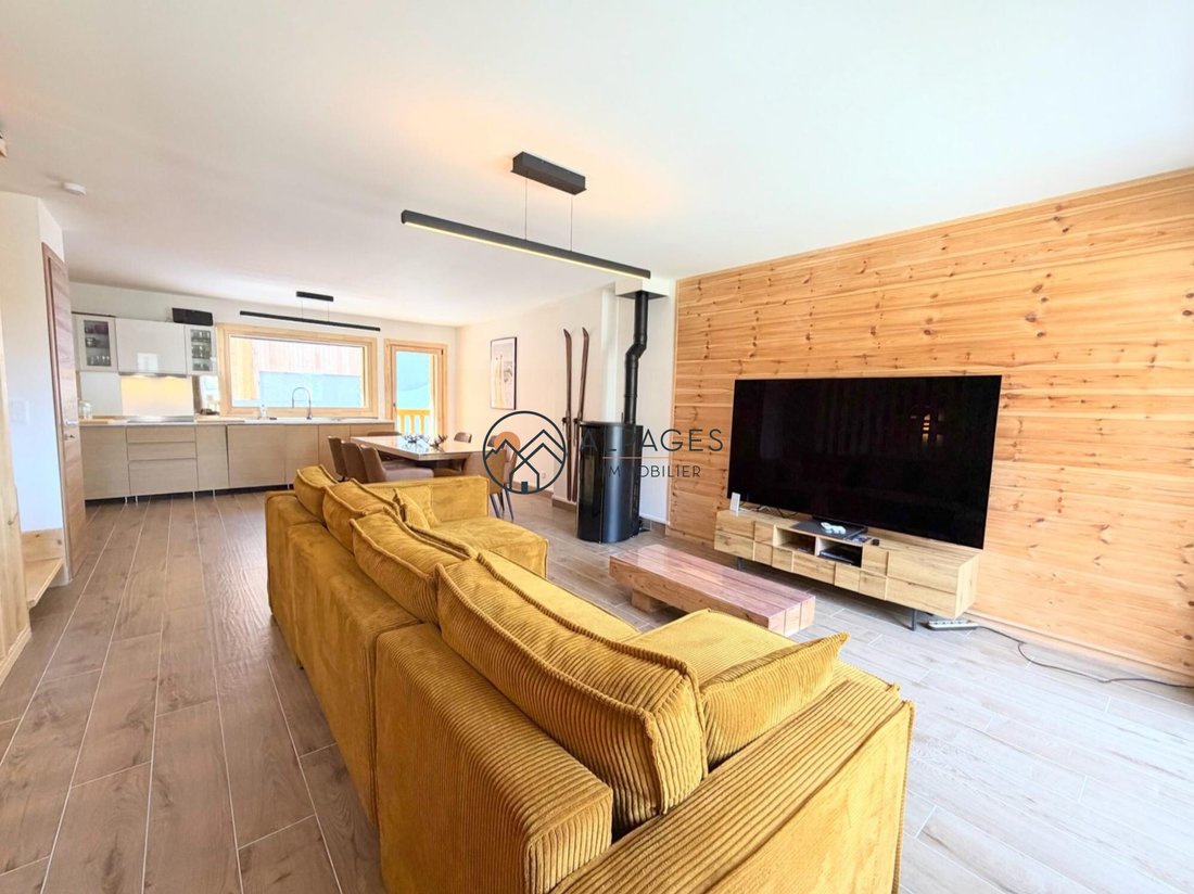 Chalet in Vars, Provence-Alpes-Côte d'Azur, France 1 - 17761452