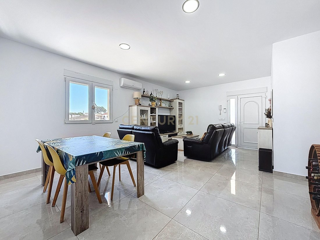 Villa in Torrevieja, Valencian Community, Spain 3 - 17759273