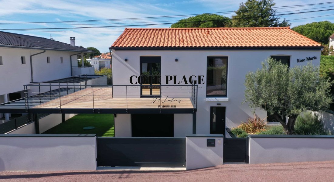 House in Vaux-sur-Mer, Nouvelle-Aquitaine, France 2 - 17755964