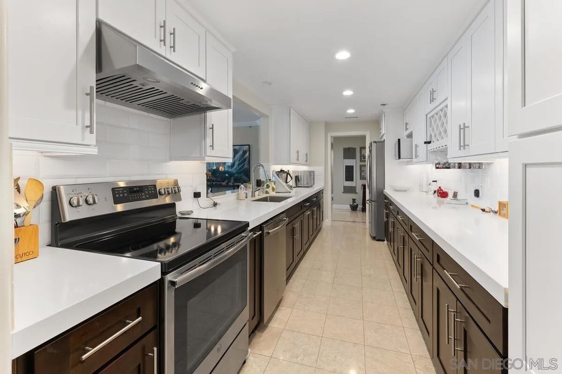 Condo in San Diego, California, United States 4 - 17762440