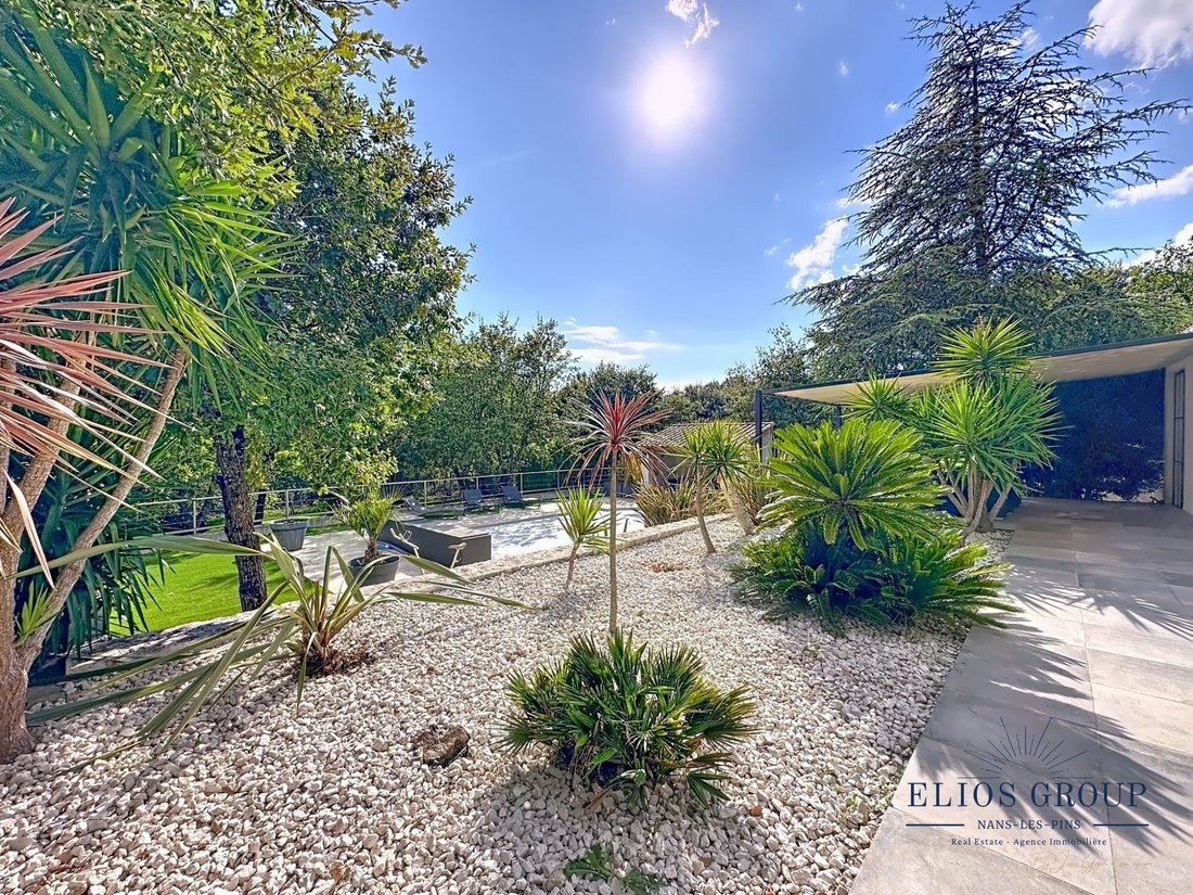 House in La Roquebrussanne, Provence-Alpes-Côte d'Azur, France 2 - 16295333