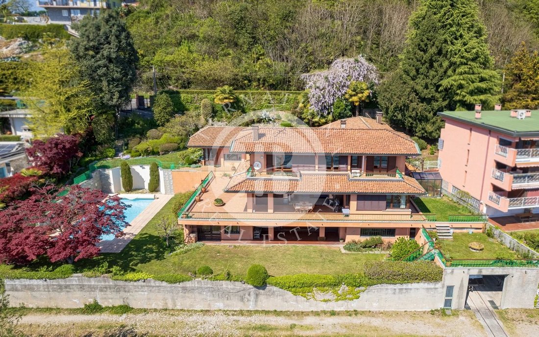 Villa in Monvalle, Lombardy, Italy 2 - 17759335