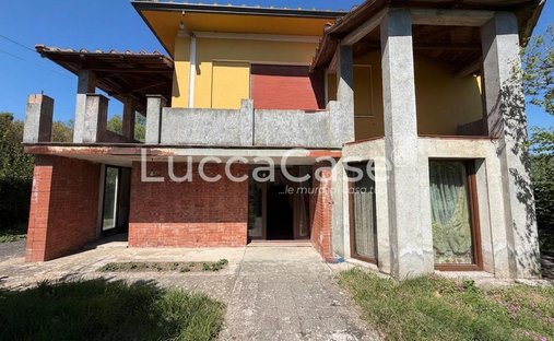 Villa in Center, Capannori, Tuscany 1
