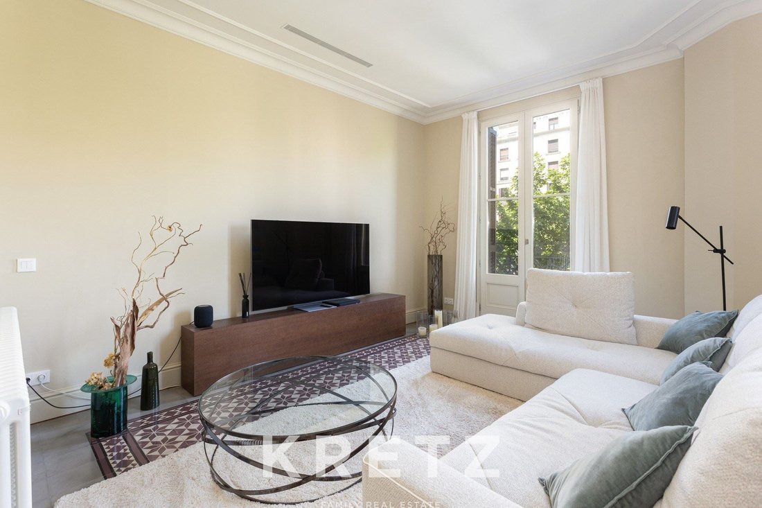 Apartment in Eixample, Barcelona, Spain 4 - 17760424