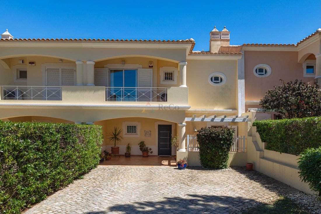 Townhouse in Vilamoura, Quarteira, Algarve 1 - 17757586