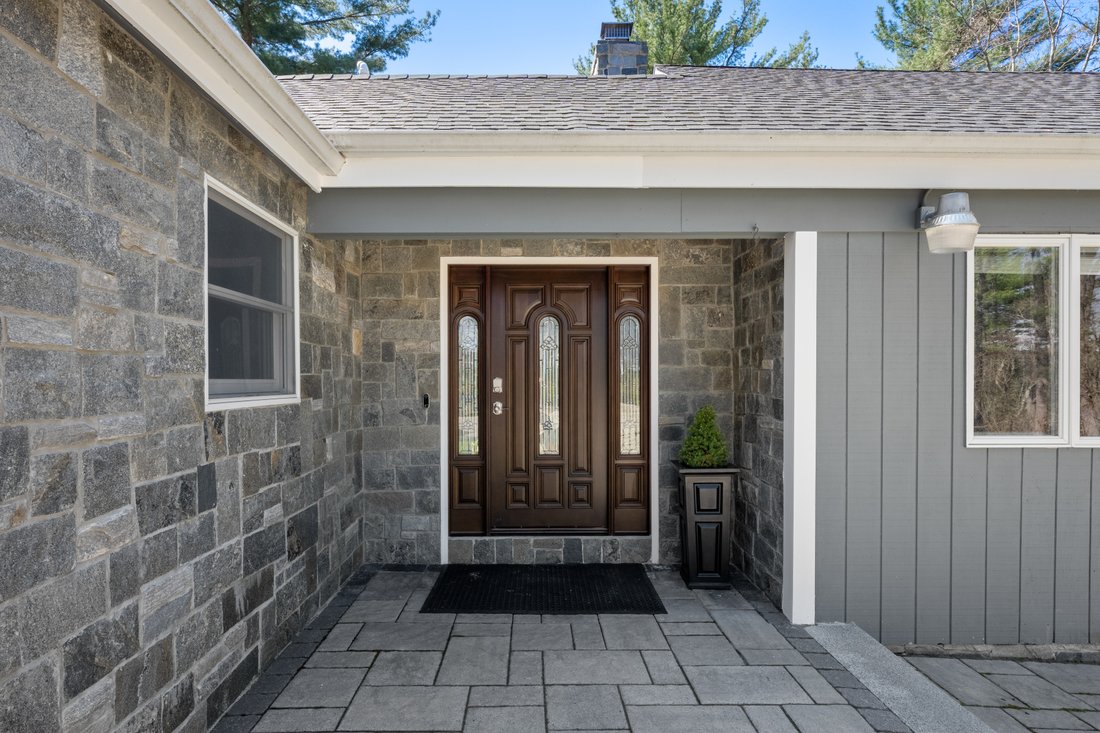 House in Weston, Massachusetts, United States 3 - 17757556