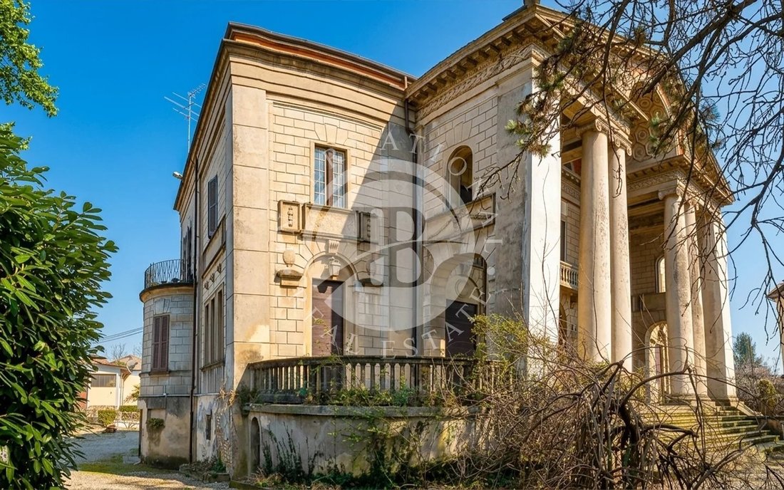 Villa in Center, Cremona, Lombardy 2 - 17758718