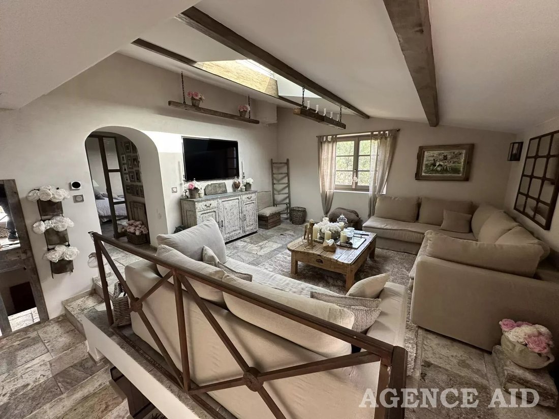 Estate in Cuges-les-Pins, Provence-Alpes-Côte d'Azur, France 4 - 17762746