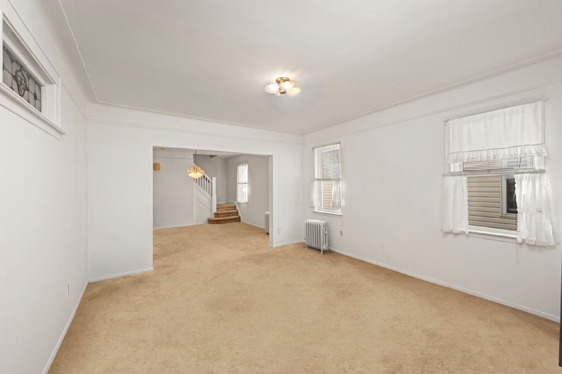 House in New York, New York, United States 4 - 17756341