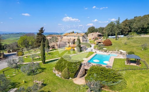 Estate in Gambassi Terme, Tuscany, Italy 1
