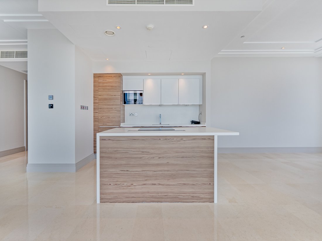 Apartment in Al Maryah Island / Jazeerat Al Maryah, Abu Dhabi Emirate, United Arab Emirates 5 - 17763015