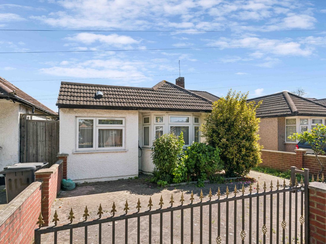 House in Southall, Ealing, England 2 - 17760207