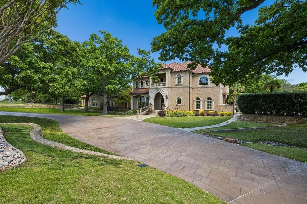 House in Plano, Texas, United States 3 - 17755874