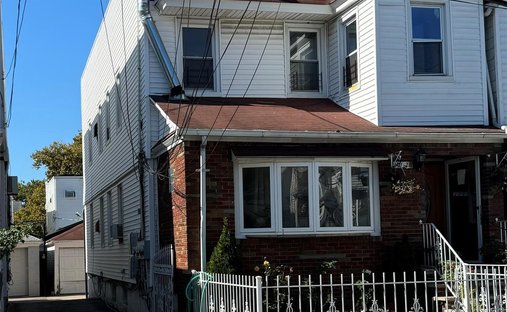 House in New York, New York, United States 1
