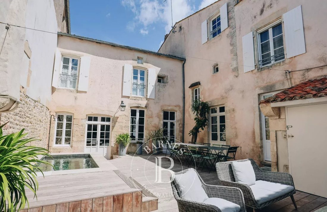 House in Saint-Martin-de-Ré, Nouvelle-Aquitaine, France 2 - 17757080