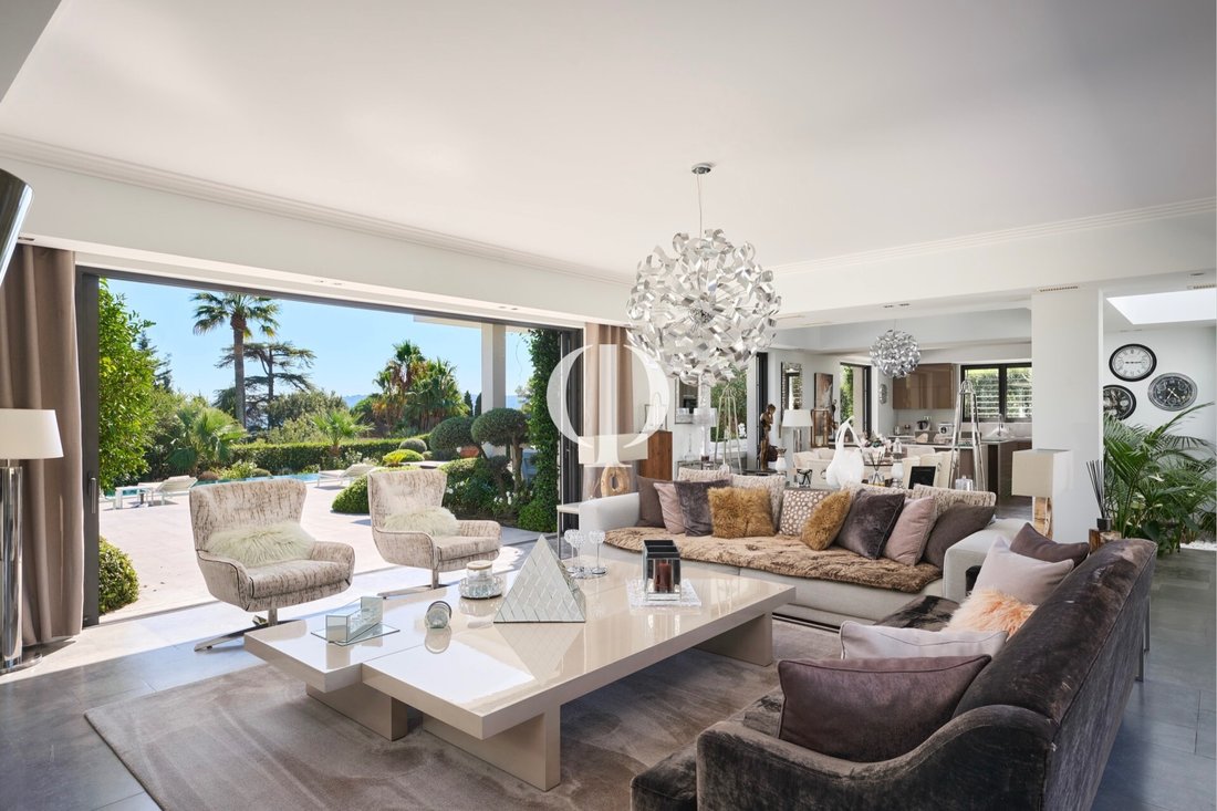Villa in Grimaud, Provence-Alpes-Côte d'Azur, France 5 - 17756133