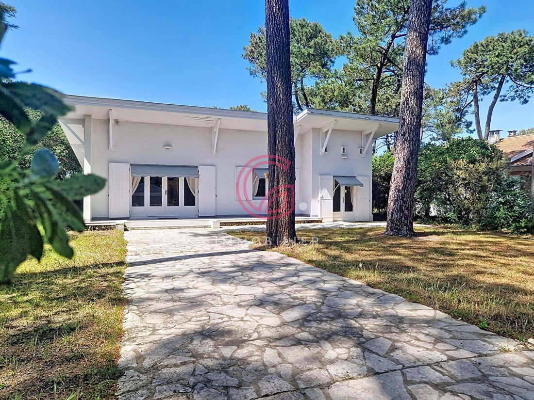 House in Biscarrosse, Nouvelle-Aquitaine, France 2 - 17762619