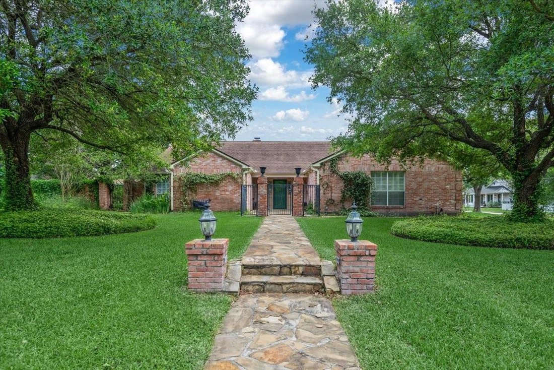 House in Navasota, Texas, United States 2 - 17759799
