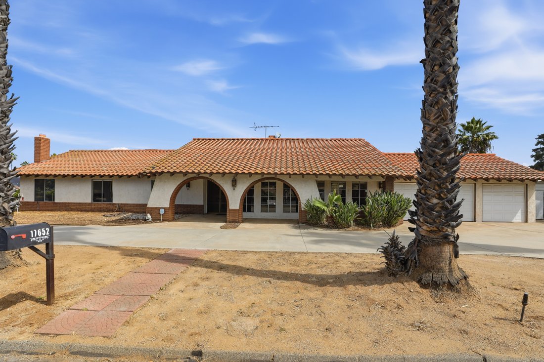 House in Riverside, California, United States 2 - 17757553