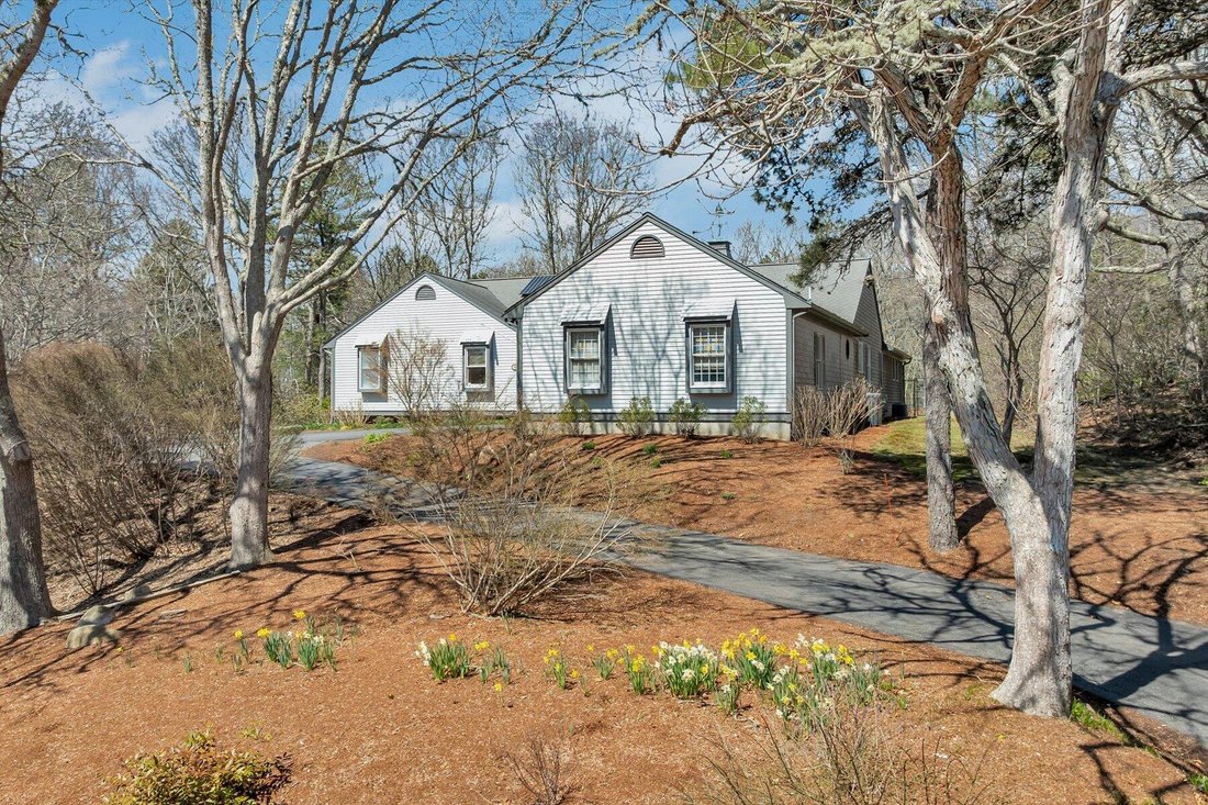 House in Bourne, Massachusetts, United States 1 - 17762953