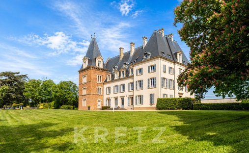 Haus in Saint-Julien, Auvergne-Rhône-Alpes, Frankreich 1
