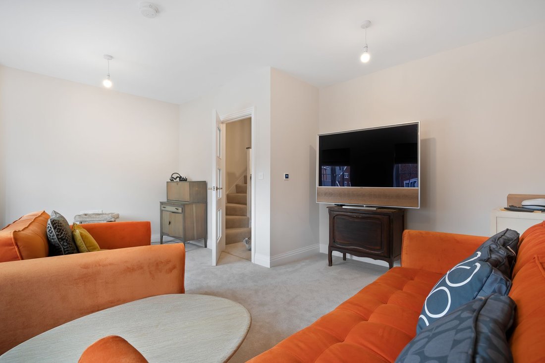 House in Sunninghill, England 5 - 17758082