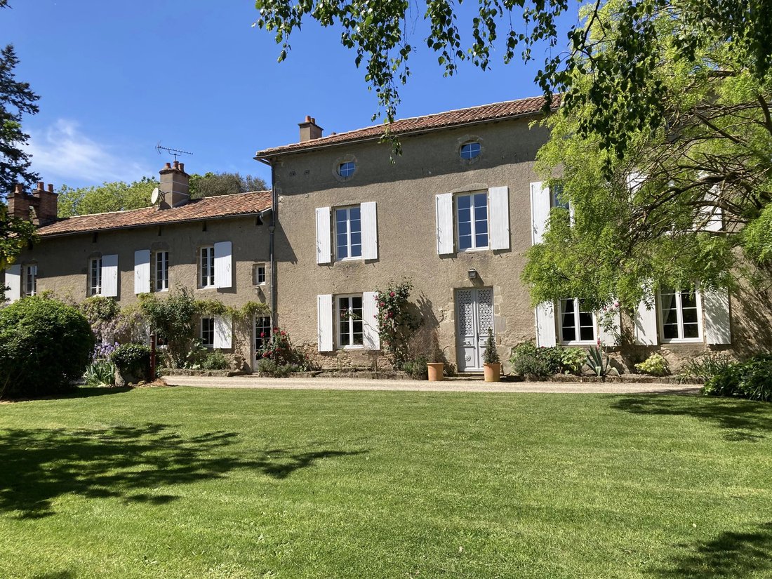 House in Parthenay, Nouvelle-Aquitaine, France 1 - 17672518