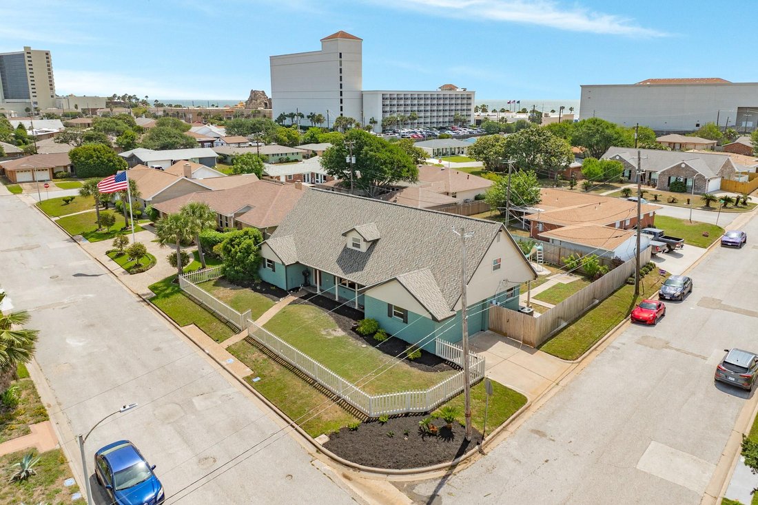 House in Galveston, Texas, United States 2 - 17755371