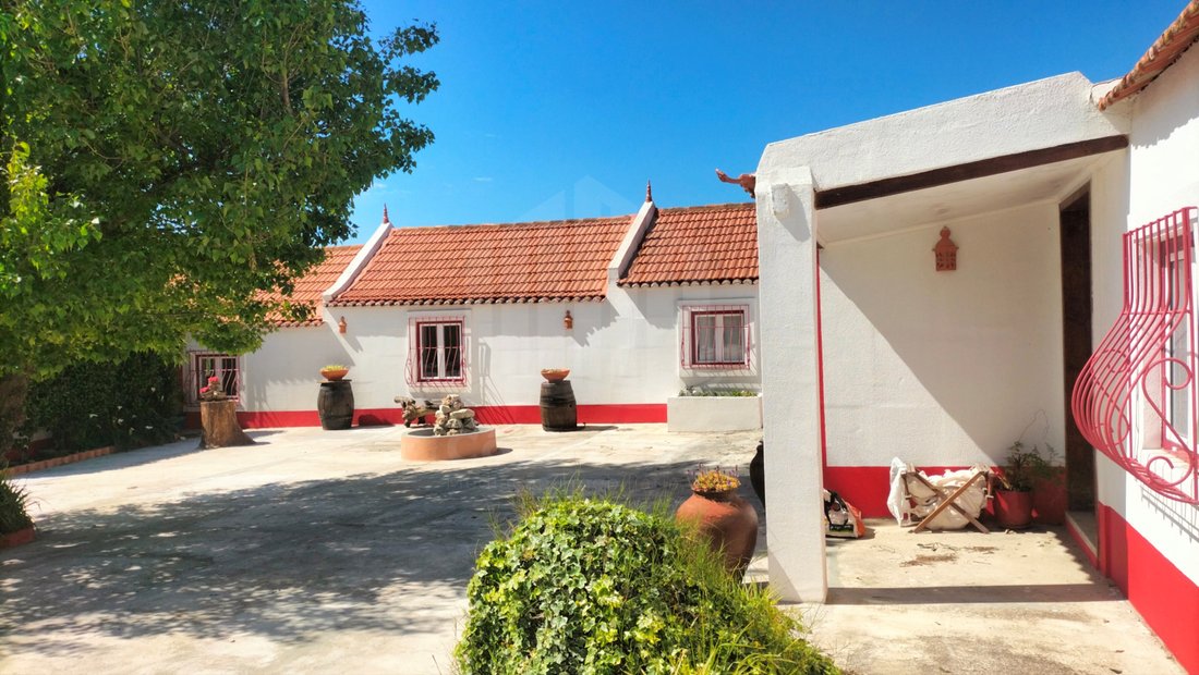 Finca in Sesimbra (Castelo), Setubal, Portugal 1 - 17756961