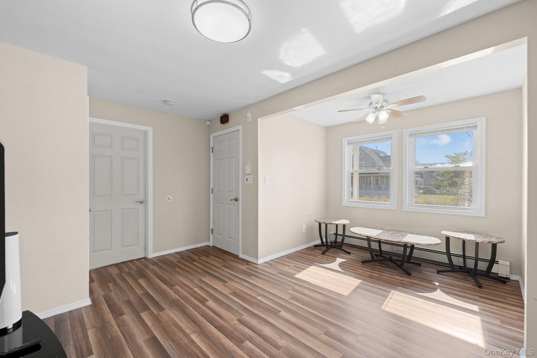 House in East Patchogue, New York, United States 4 - 17756977