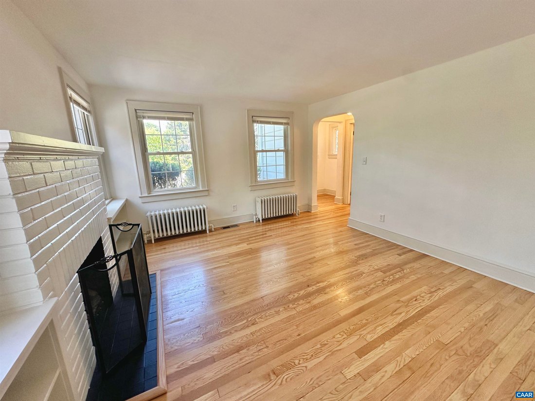 House in Fishersville, Virginia, United States 4 - 17754715
