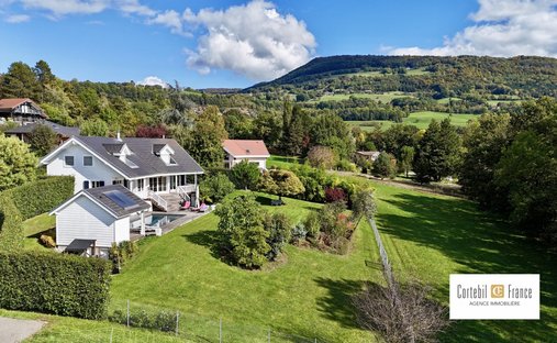 Villa a Andilly, Alvernia-Rodano-Alpi, Francia 1