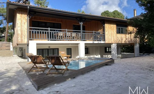 Villa in Centre Cap Ferret, Lège-Cap-Ferret, France 1