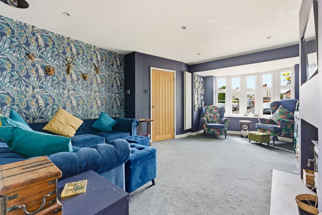House in Sunninghill, England 5 - 17758084