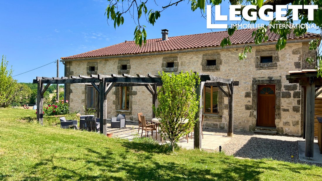 House in Lauzun, Nouvelle-Aquitaine, France 4 - 17404489