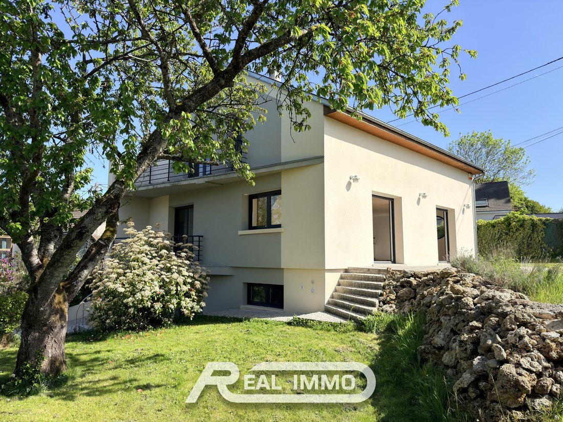House in Saint-Remy-l'Honore, Ile-de-France, France 1 - 17735368
