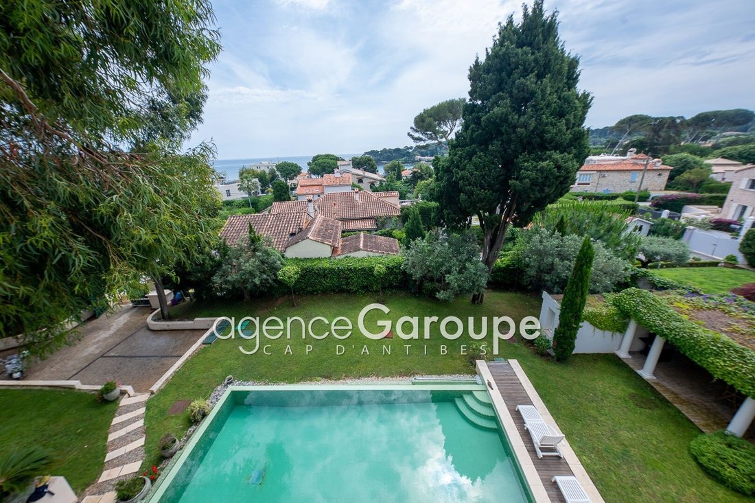 Villa in Antibes, Provence-Alpes-Côte d'Azur, France 3 - 17762207