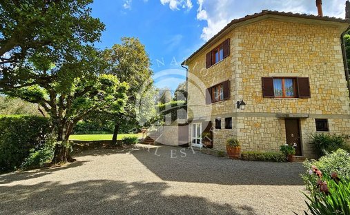 Villa in Cetona, Tuscany, Italy 1